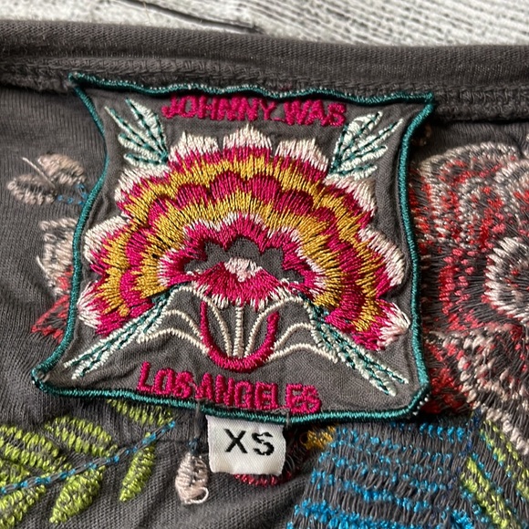 V-Neck Johnny Was Embroidered Tee with Slit Sides - Picture 7 of 7